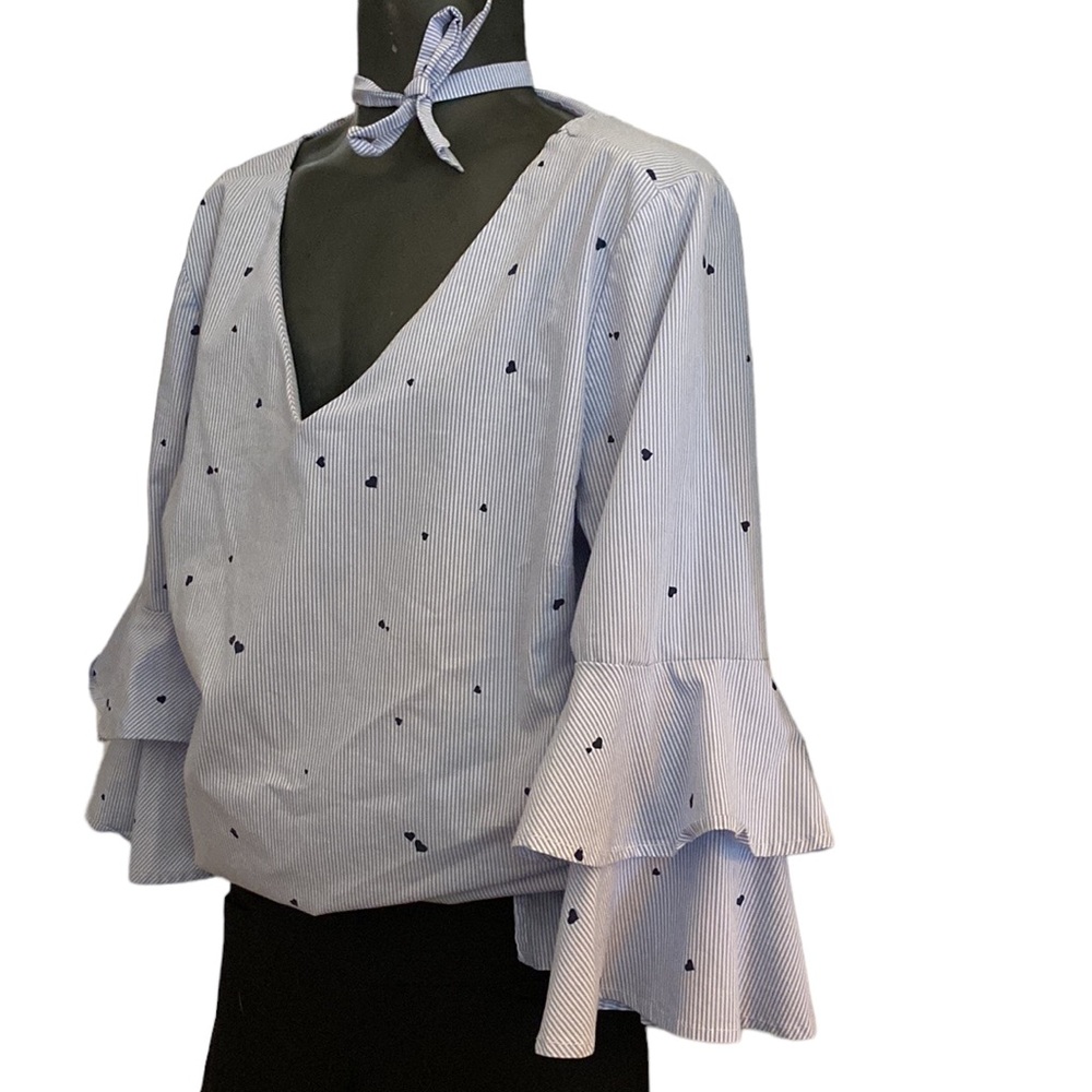 Como Black double bell sleeve top size medium